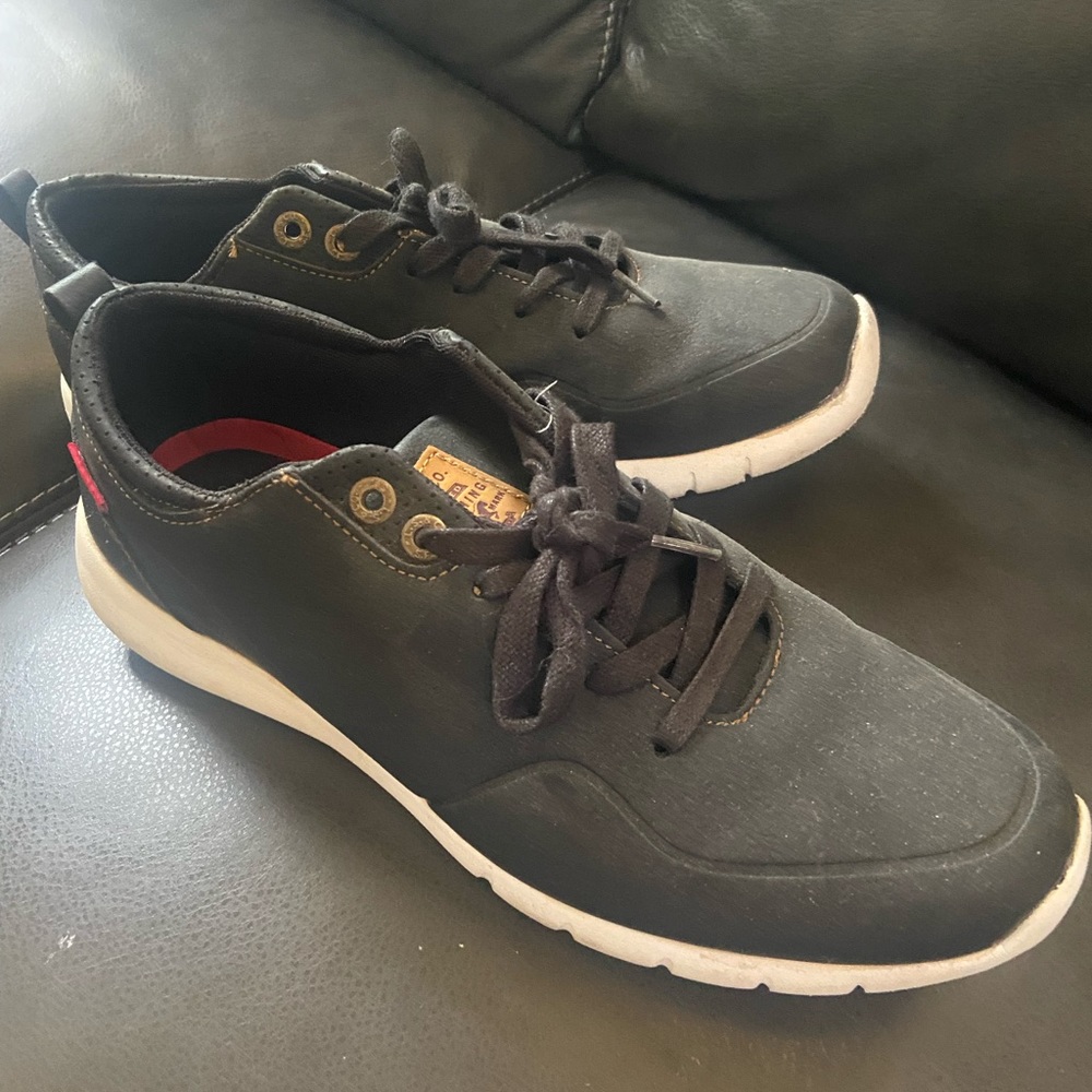 Levi Strauss Lowtop Sneakers Size 10.5